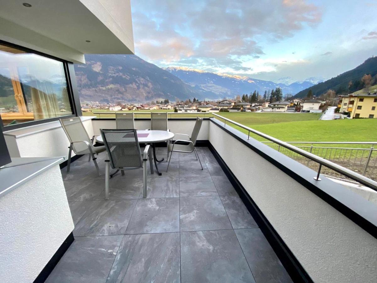 Theview Kreuzjoch Apartment Fuegen Exterior photo